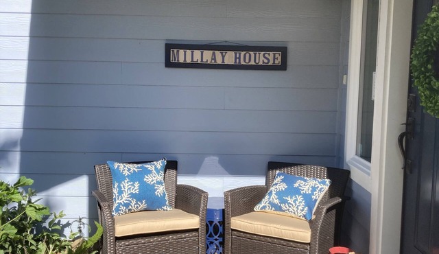 Cozy coastal home near ocean beaches, hiking, and more!