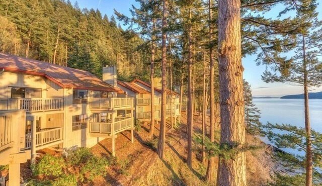 Cozy Harborside Stay | Secluded Orcas Island Getaway- Harborside 2442