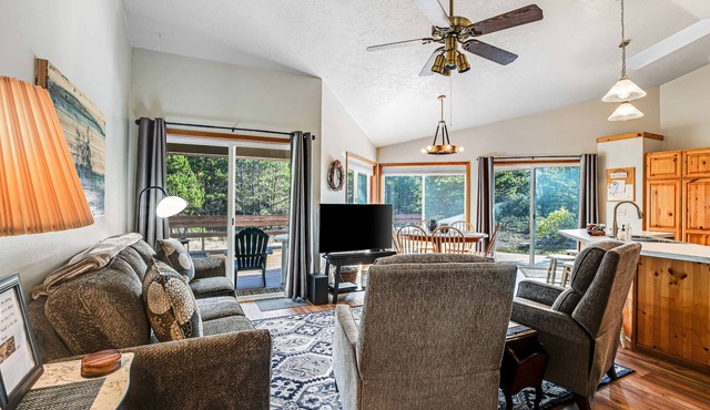 Cozy Home with Wood Stove WiFi Gas Grill and Large Deck Walk to Beach