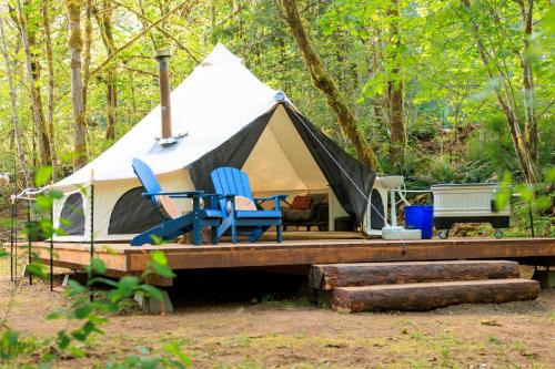 Creekside Retreat at Triangle Lake