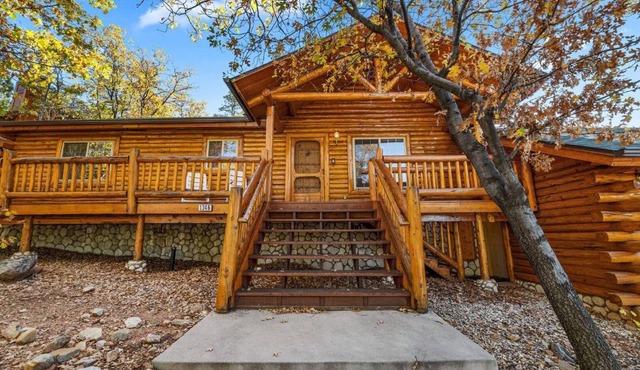 Crescent Moon Cabin