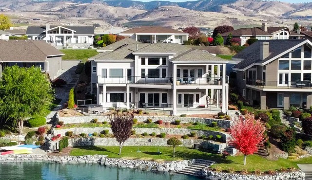 Crown of the Lake, Hot Tub, Pickle Ball, Wapato Point, Working Space