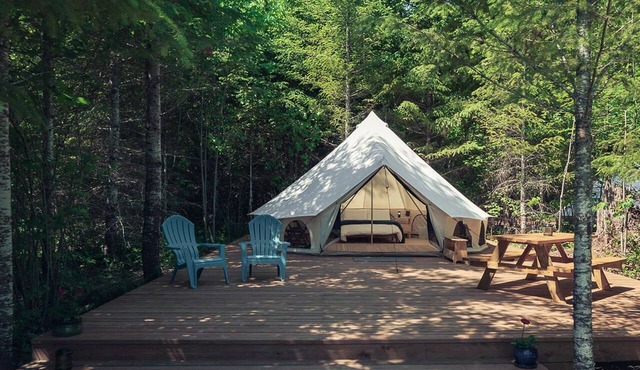 Cute Bell Tent in Carson for Columbia Gorge Glamping in Washington