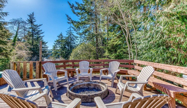 Delightful home near the beach with private deck, firepit