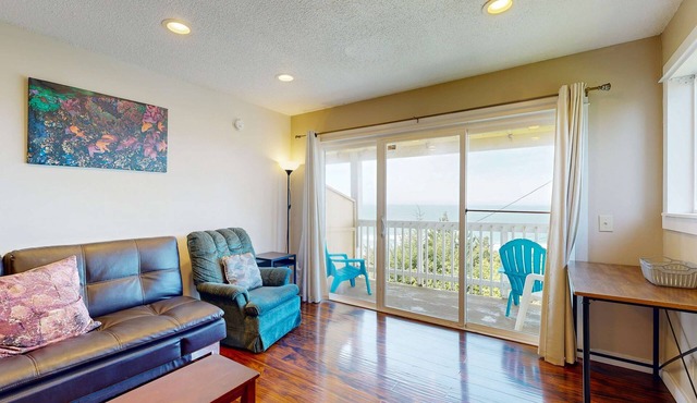 Dog Friendly Condo with Ocean View and Beach Access Perfect for Family Fun