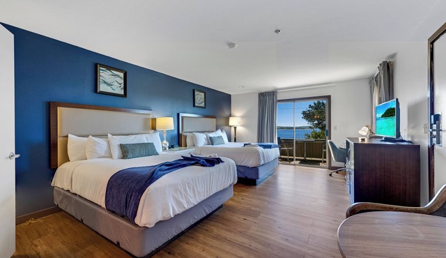 Double Queen Room with Ocean View!