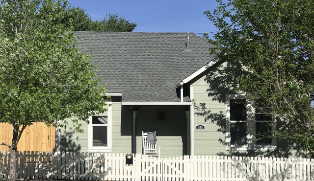 Downtown Pleasant St historic home