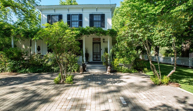 Dunbar House Inn and Event Property
