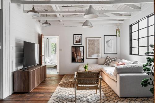 Elegant 3-bedroom home Retreat in Los Angeles