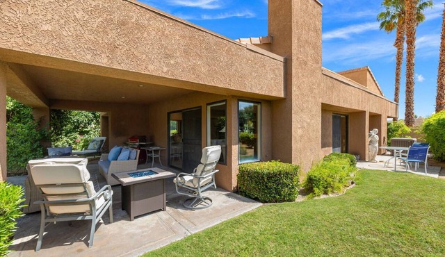 Elegant Retreat near El Paseo at Ironwood CC | Community Pool & Spa | BBQ | Haystack Green Belt