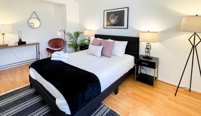 Elegant Secluded and Safe Clean Home