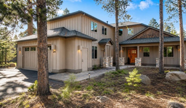 Elkhorn Lodge, 5 King Suites, Hot Tub, SHARC Passes & Game Room