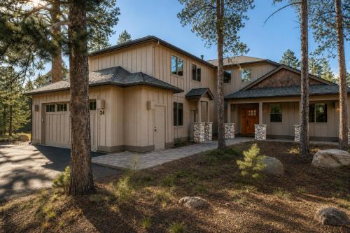 Elkhorn Lodge