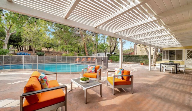 Encino Home w/Pool on 1.3 Acre Lot - 1min South of Ventura Blvd