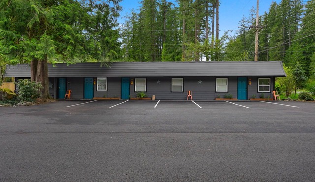Entire Renovated Motel with Rustic Charm