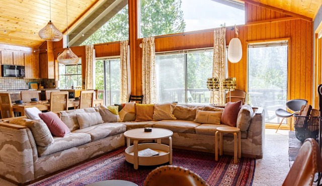 Epic stargazing at the Treehouse Chalet