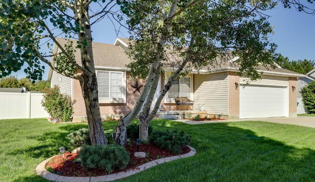Family-Friendly Clearfield Home w/Hot Tub!