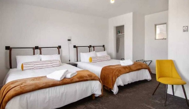 Fillmore Lodge: Discounted 2 Double Queens Rm
