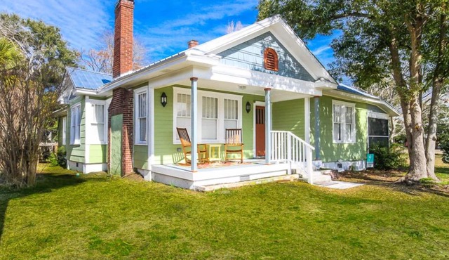 Flips Flop PETS Screened porches Beach Close