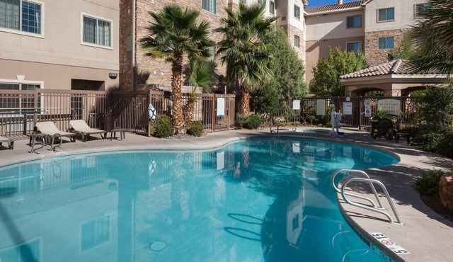 Free Breakfast. Hot Tub. An Outdoor Adventure!