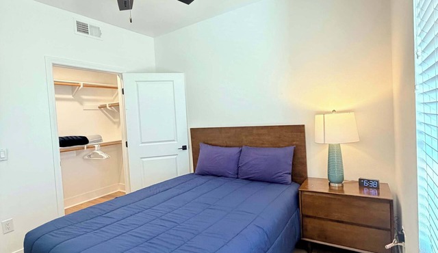 Fully Furnished 1BR San Diego w/Wi-Fi Parking