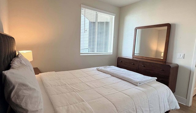 Fully Furnished 1BR San Diego w/Wi-Fi Parking