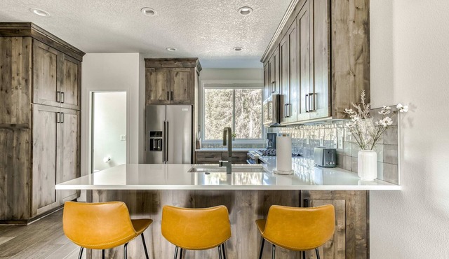 Government Camp Chalet - Your Ultimate Ski Retreat in the Cascades