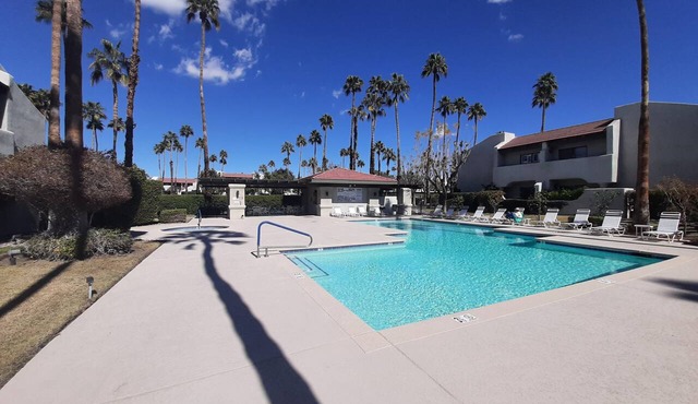 Ground level condo with king size bed and w/d inside