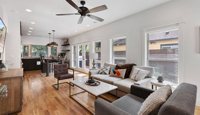 Group friendly location near downtown activities, long term availability
