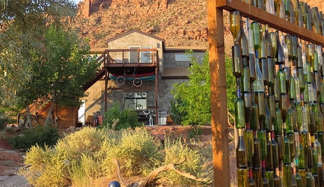 Guest Nest 360 degree's offers a peaceful & private respite with amazing views.