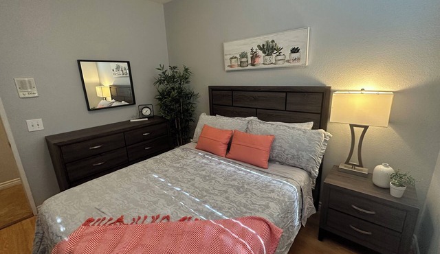 Guest suite “attached”– fully private with its own entrance and bathroom.