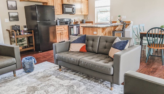 Heart of Philomath comfortable modern house 10 minutes to OSU