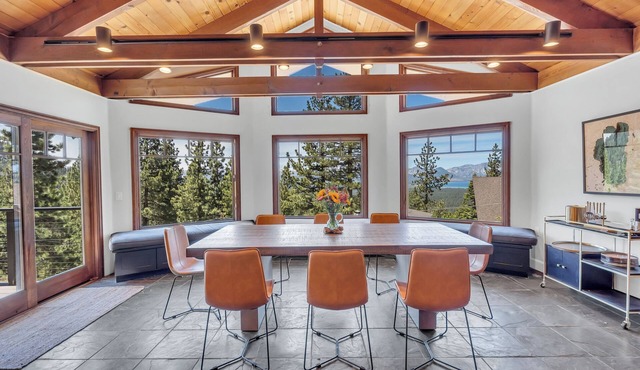 Heavenly Manor -Ultimate Tahoe Getaway- ⚠️DO NOT BOOK ON BOOKING⚠️COM. SCAM