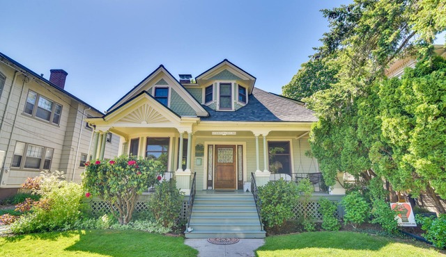 Historical Portland Home < 2 Mi to Downtown!