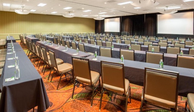 Holiday Inn Portland-Airport I-205 by IHG