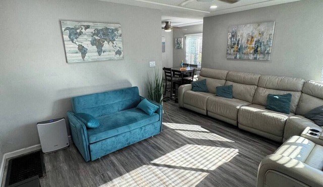 Home away from Home 2BR/3Beds House