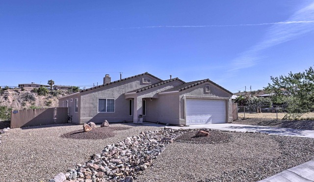 Inviting Retreat w/Patio < 1 Mi to Colorado River