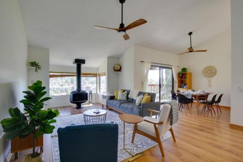 La Mesa Townhome: 15 Mi to San Diego!