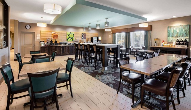 La Quinta Inn & Suites by Wyndham Bellingham