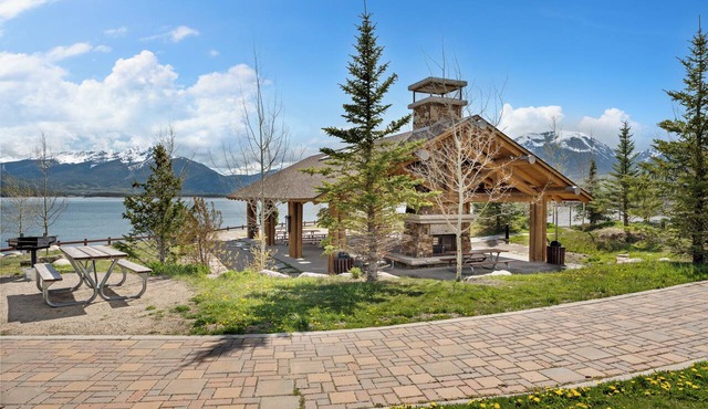 Lake Cliffe #303, Building E By Summit County Mountain Retreats