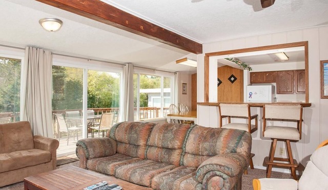 Lake Point Hideaway