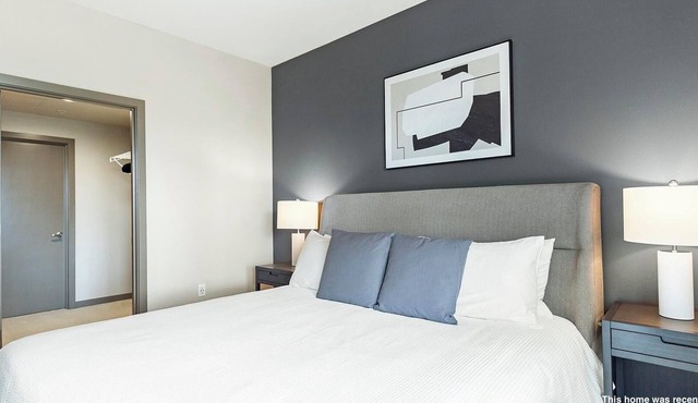 Landing | Amazing 1BD, Gym, Courtyard