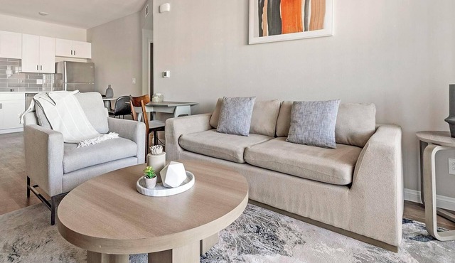 Landing | Incredible 2BD, Rooftop Lounge, Pool