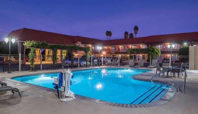 Laurel Inn Motel