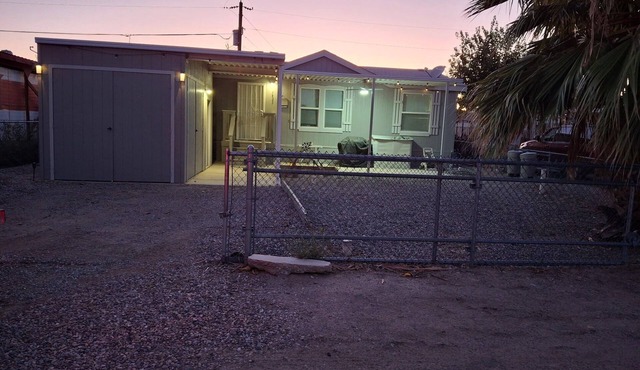Life a beach at the river 3-bedroom house in Mohave Valley By the river have fun