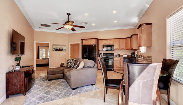 Luxury guest house/Entire place