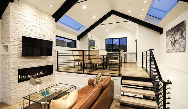 Luxury in Old Town, Walk to Main St. and Town Lift, Forever Views!