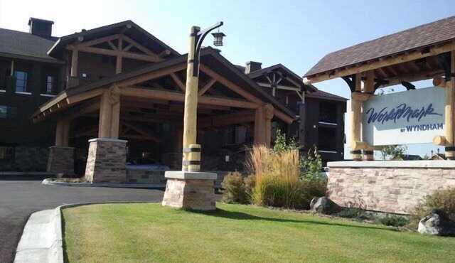 Luxury Resort 3BR Condos at West Yellowstone Entrance