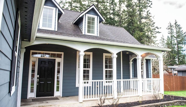 Magnolia Suites, A Coastal Retreat, 4 Bed 2 Bath
