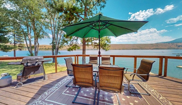 Meadowlark with beautiful Wallowa Lake views